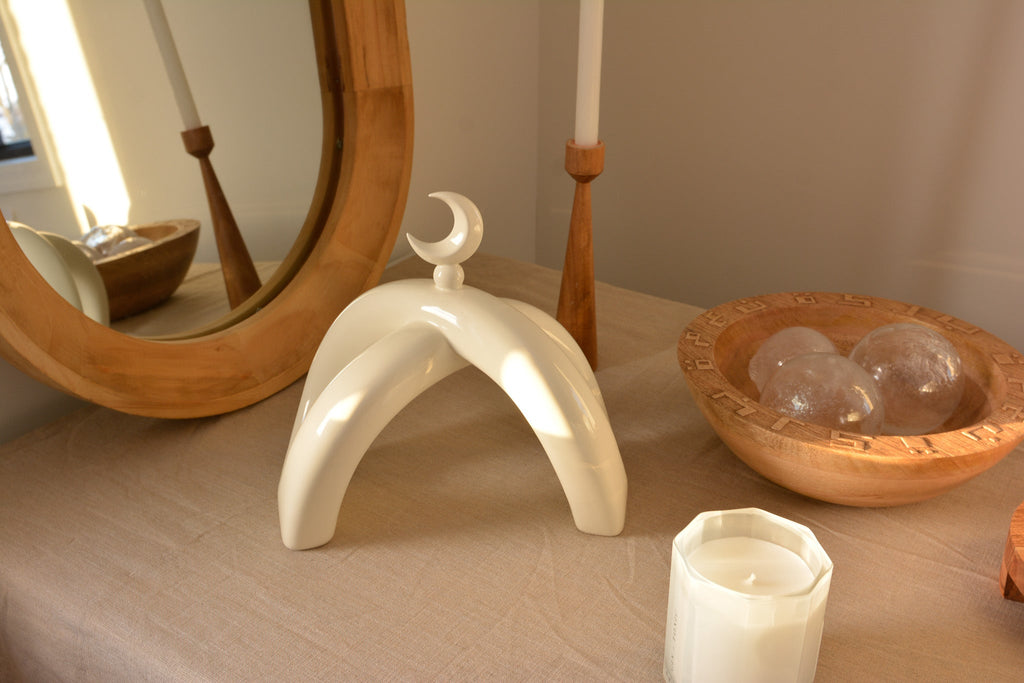 Crescent Knot Sculpture: Cream
