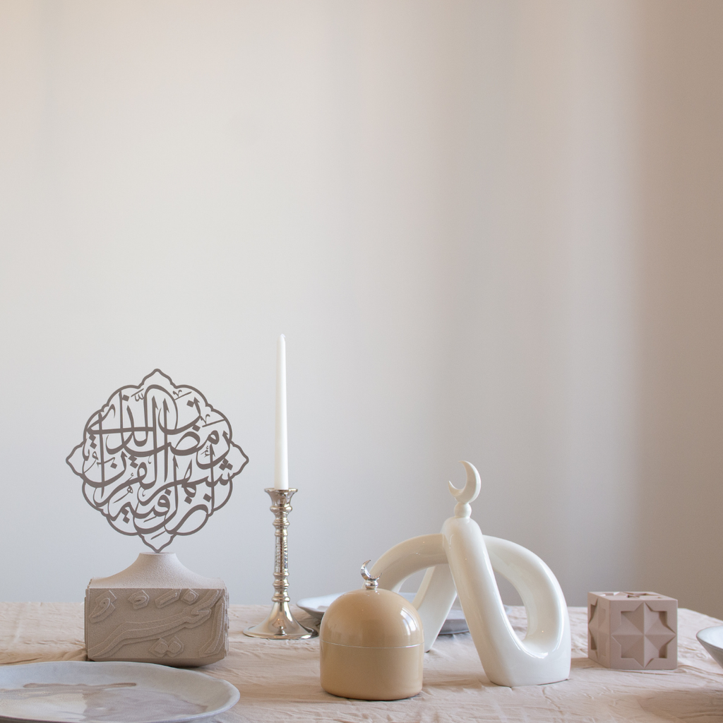 Crescent Knot Sculpture: Cream